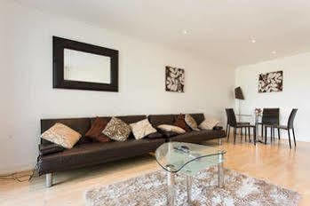 Apartment Styl Short *