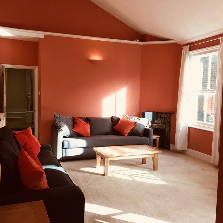Apartment Wix's Lane London