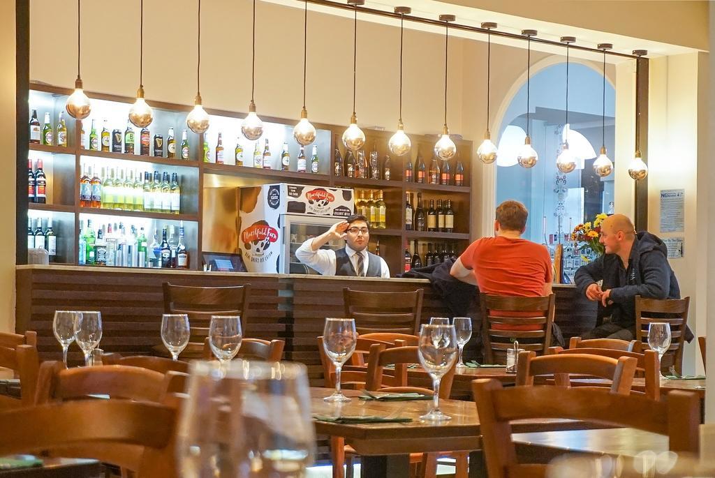 Western Peckham Hotel 3*