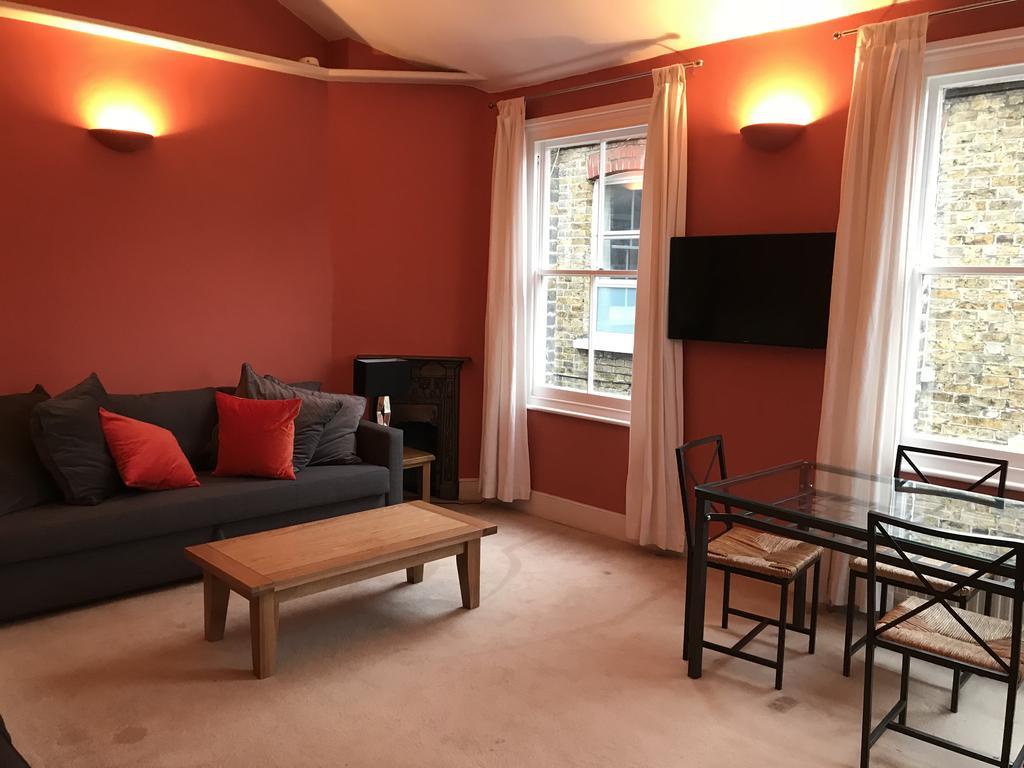 Wix's Lane Apartment *