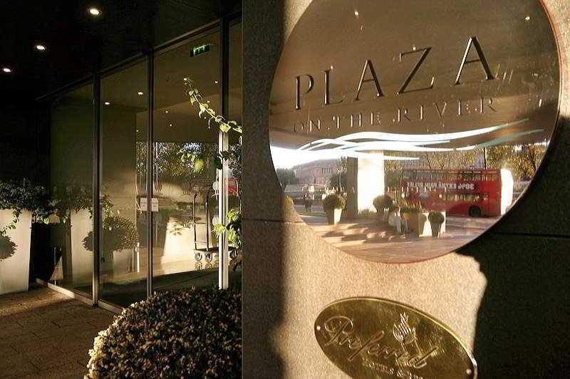 Plaza On The River Aparthotel