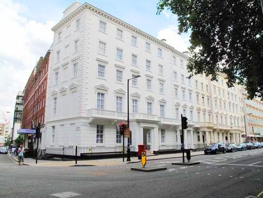 Hotell Premier Victoria 3*