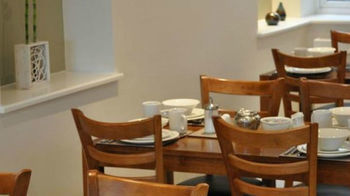 Hotel Queens Drive At Finsbury Park London