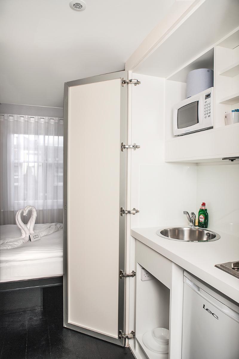 Nox Golders Aparthotel 4*