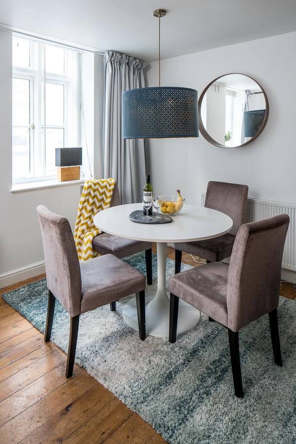 Square Mile Residences Apartment *