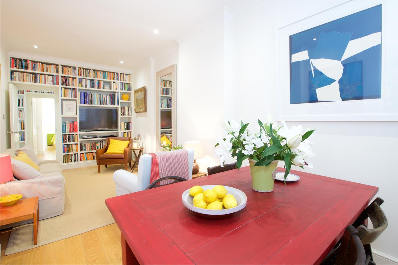 Retro Moments From Battersea Park Appartement
