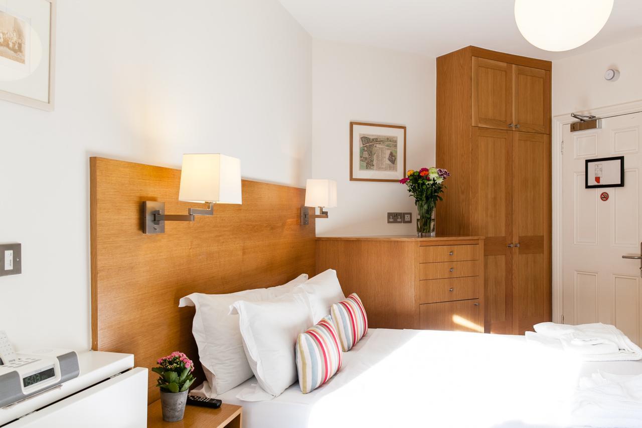 Blueprint Living - Doughty Street Apartment London