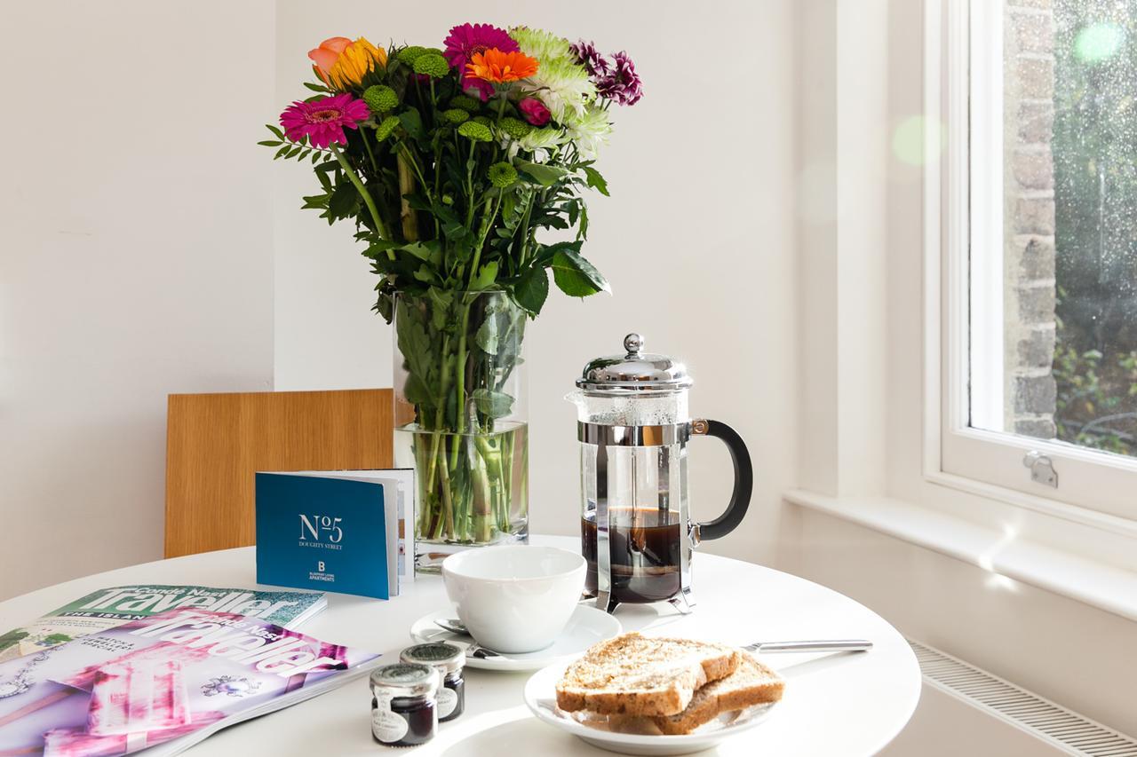 Blueprint Living - Doughty Street Apartment London