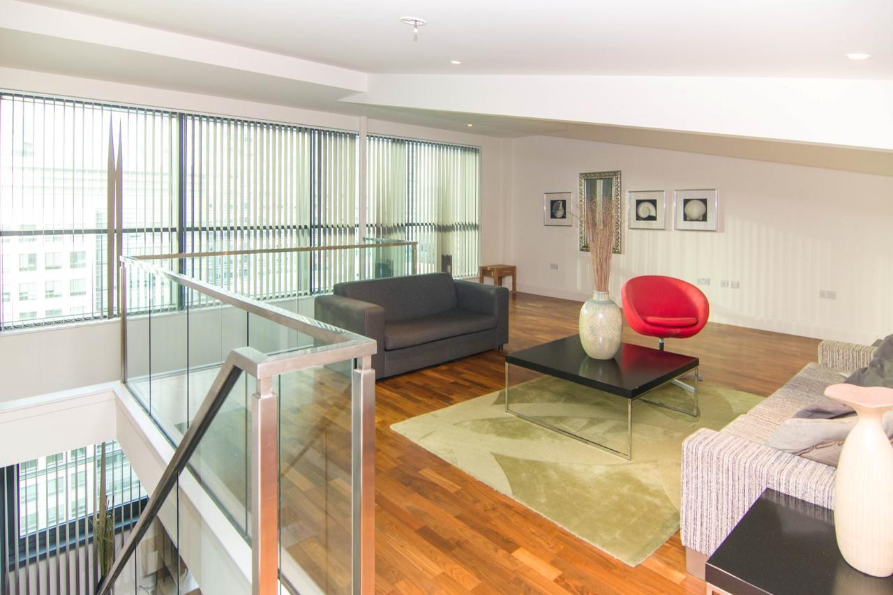 Canary Wharf - Corporate Riverside Apartments Apartment