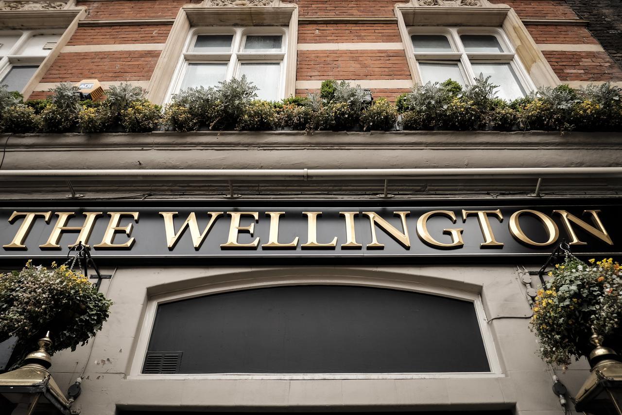 Hotel The Wellington London