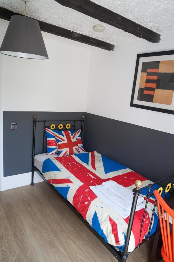 Kennedy London
