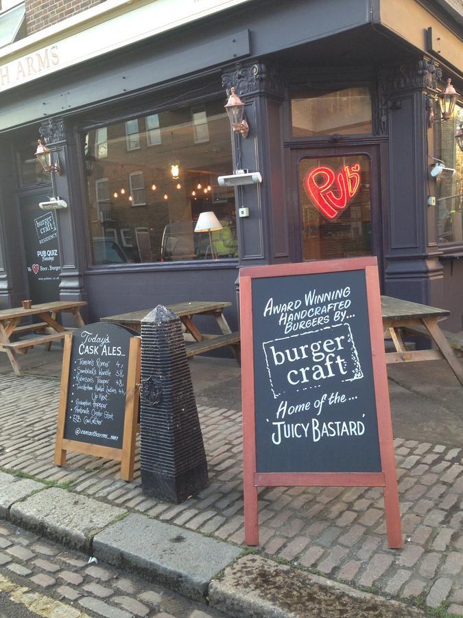 Publove @ The Exmouth Arms, Euston London