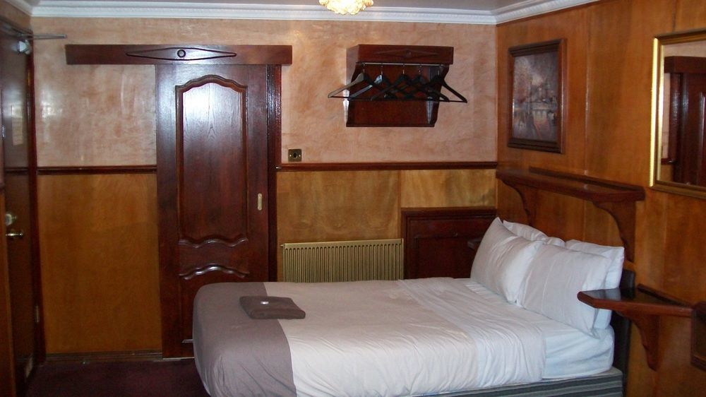 Cricklewood Hotel