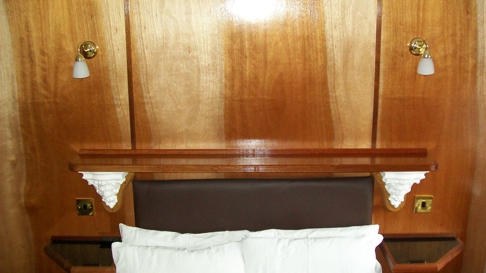 Cricklewood Hotel 2*