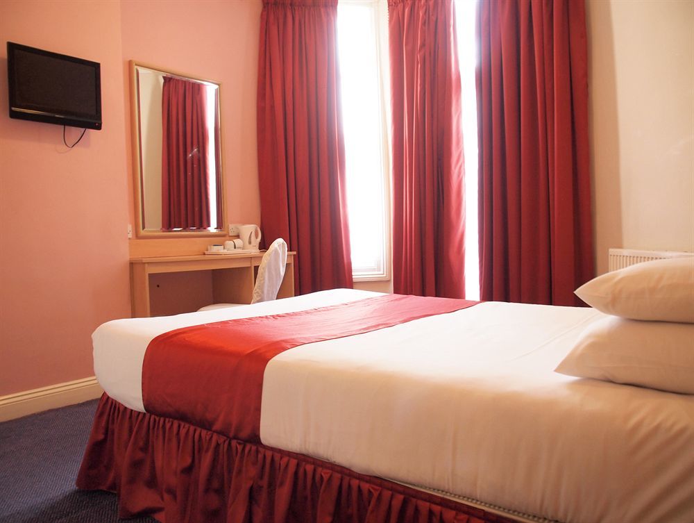 Clapham South Belvedere Hotel 2*