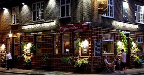 Hostel Publove @ The Steam Engine,waterloo London