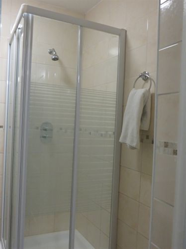 Guest house Corbigoe London
