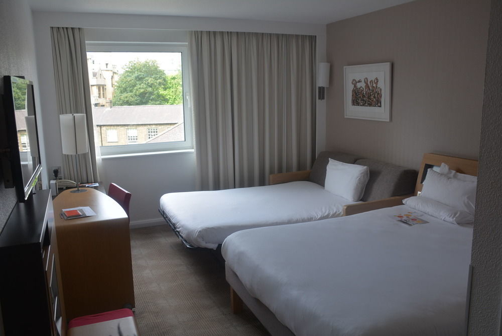 Novotel Waterloo Hotell 4*