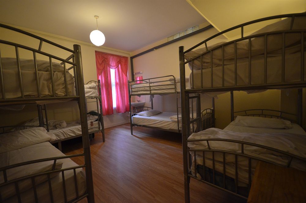 Barkston Earls Court Auberge de jeunesse *