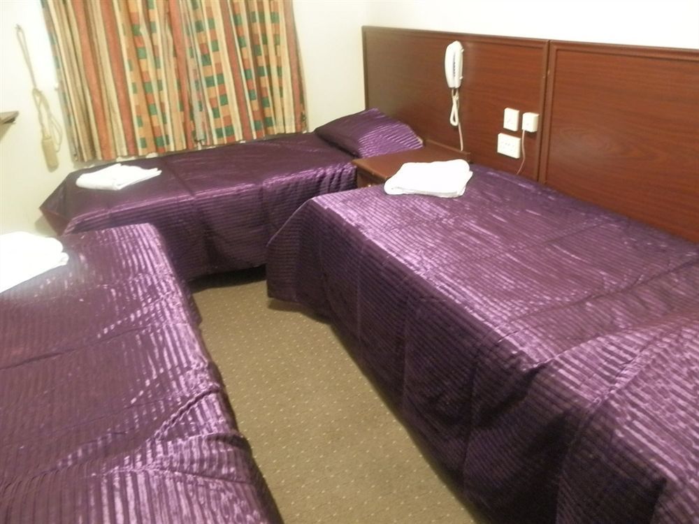 Mandalay Picton House 2*