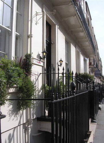 Lynton London