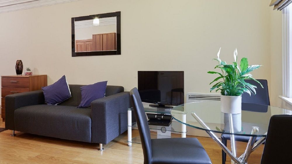 Leicester Square One Apartment