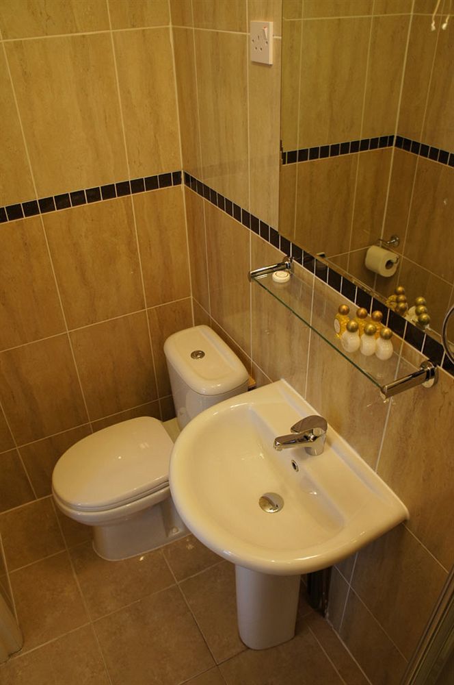 Sapphire Hotell 3*