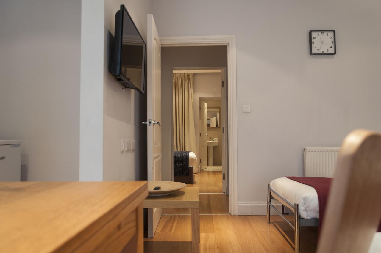 12 Street 4* London