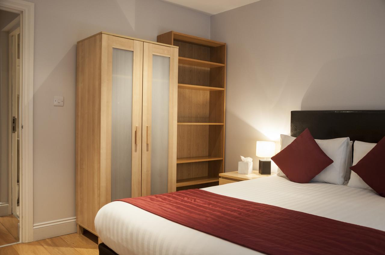 12 Street Aparthotel