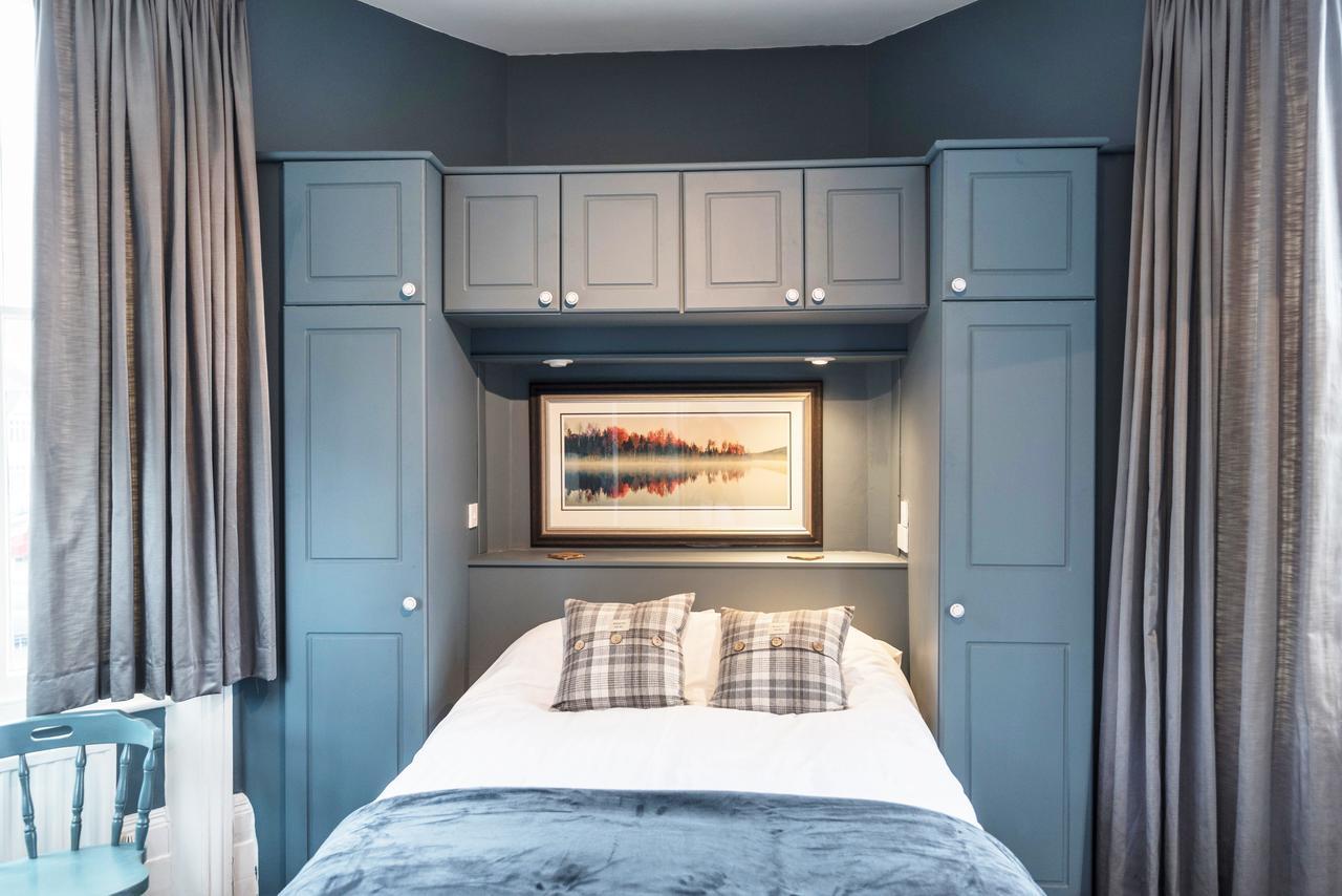 Summerfield Pub & Boutique 3* London