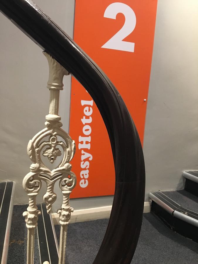Easyhotel South Kensington 2*