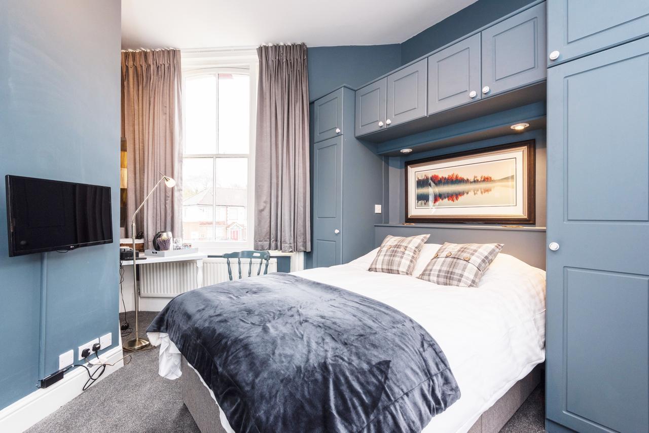 Summerfield Pub & Boutique London