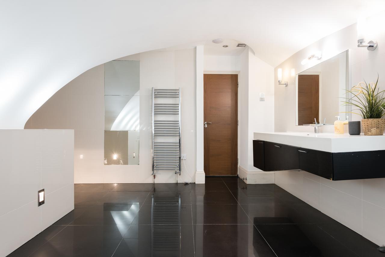 Apartment Second Nest Regents Park London