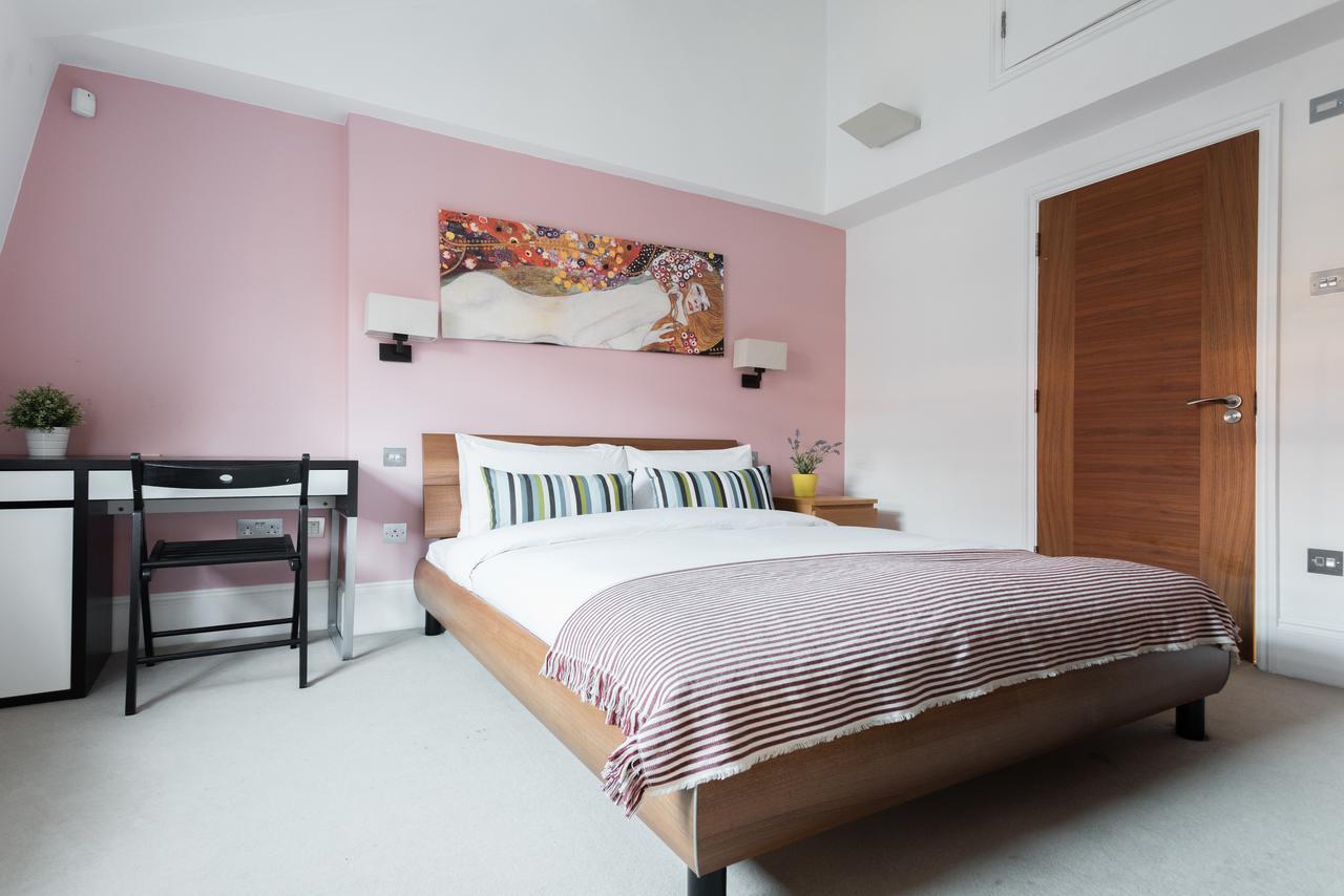 Second Nest Regents Park Apartment London
