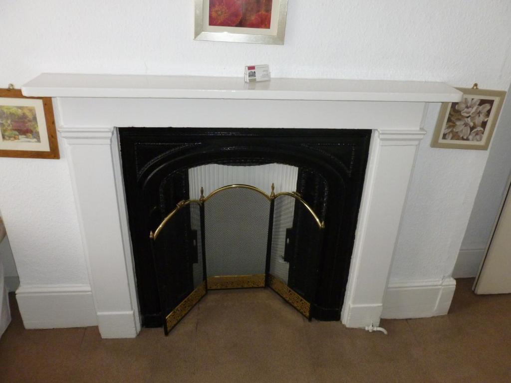 Cart And Horses 3* London