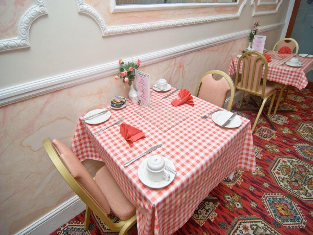 Hotel St George's