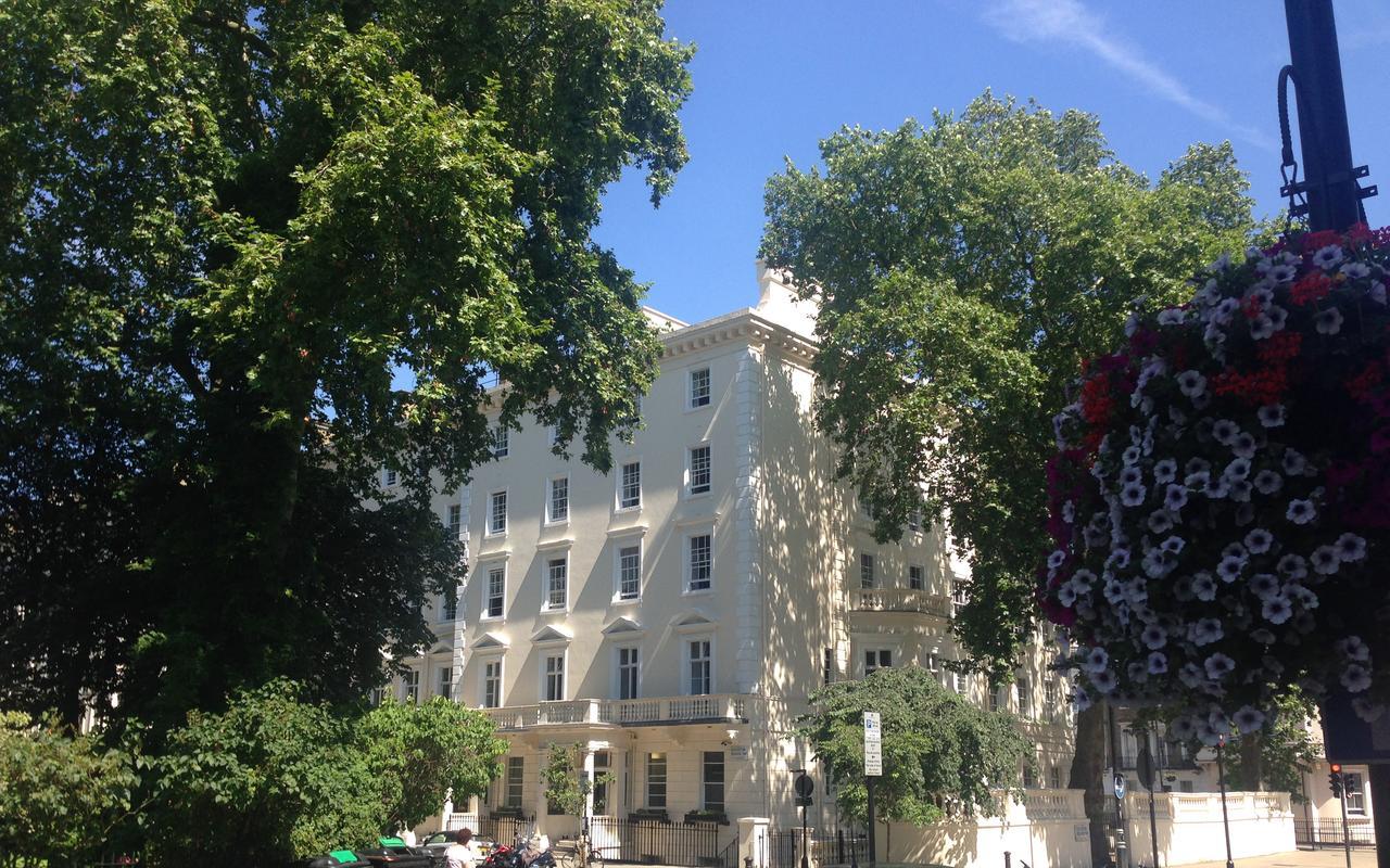 Holland House Hostel Londen