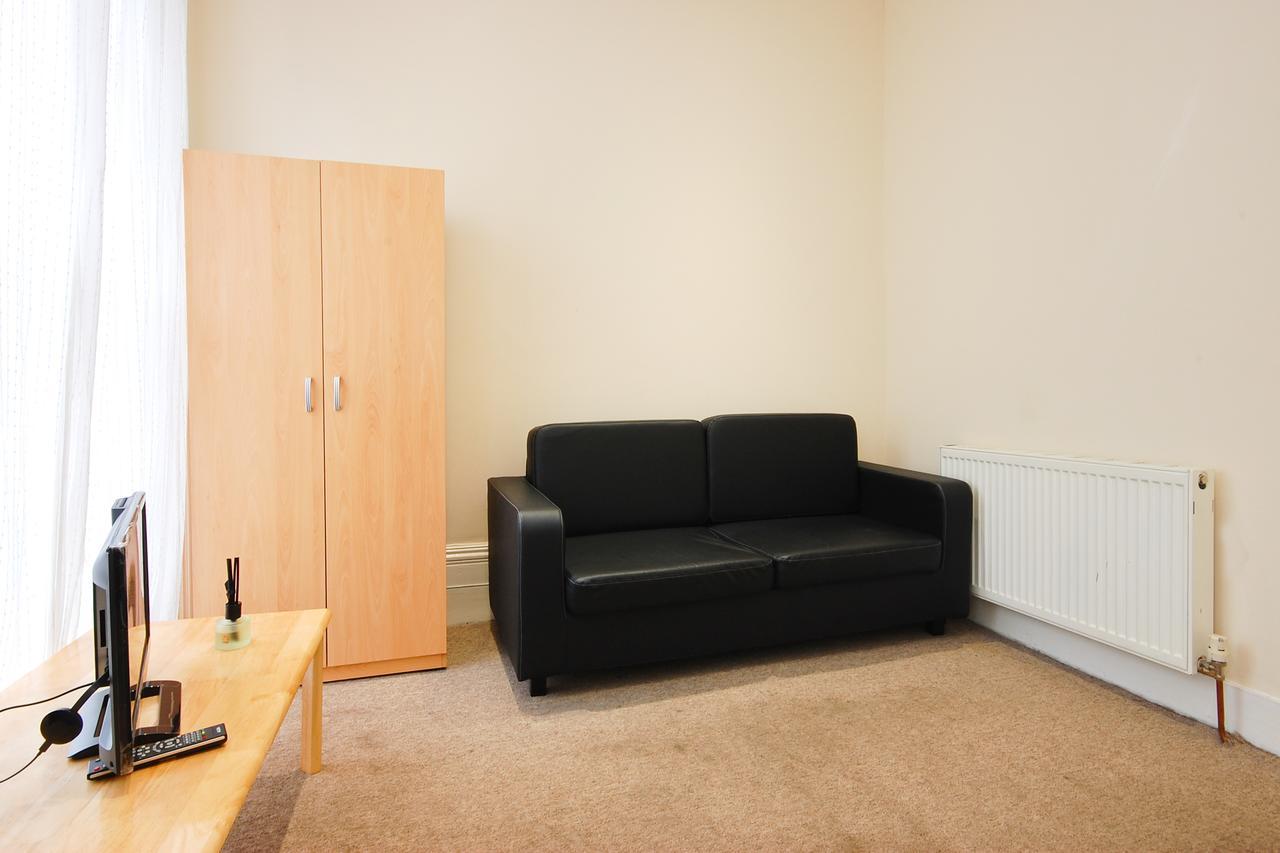 35 Swinton Street London