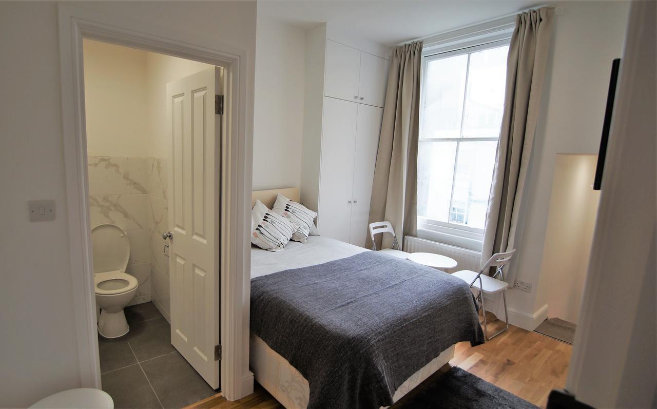 Ifield Road By Mayfair Londen