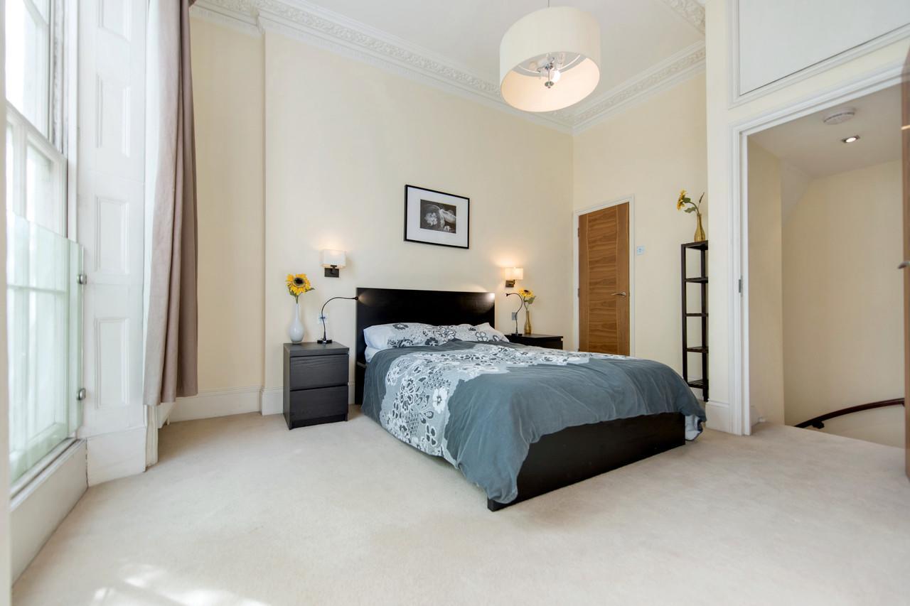 Apartment Second Nest Regents Park London