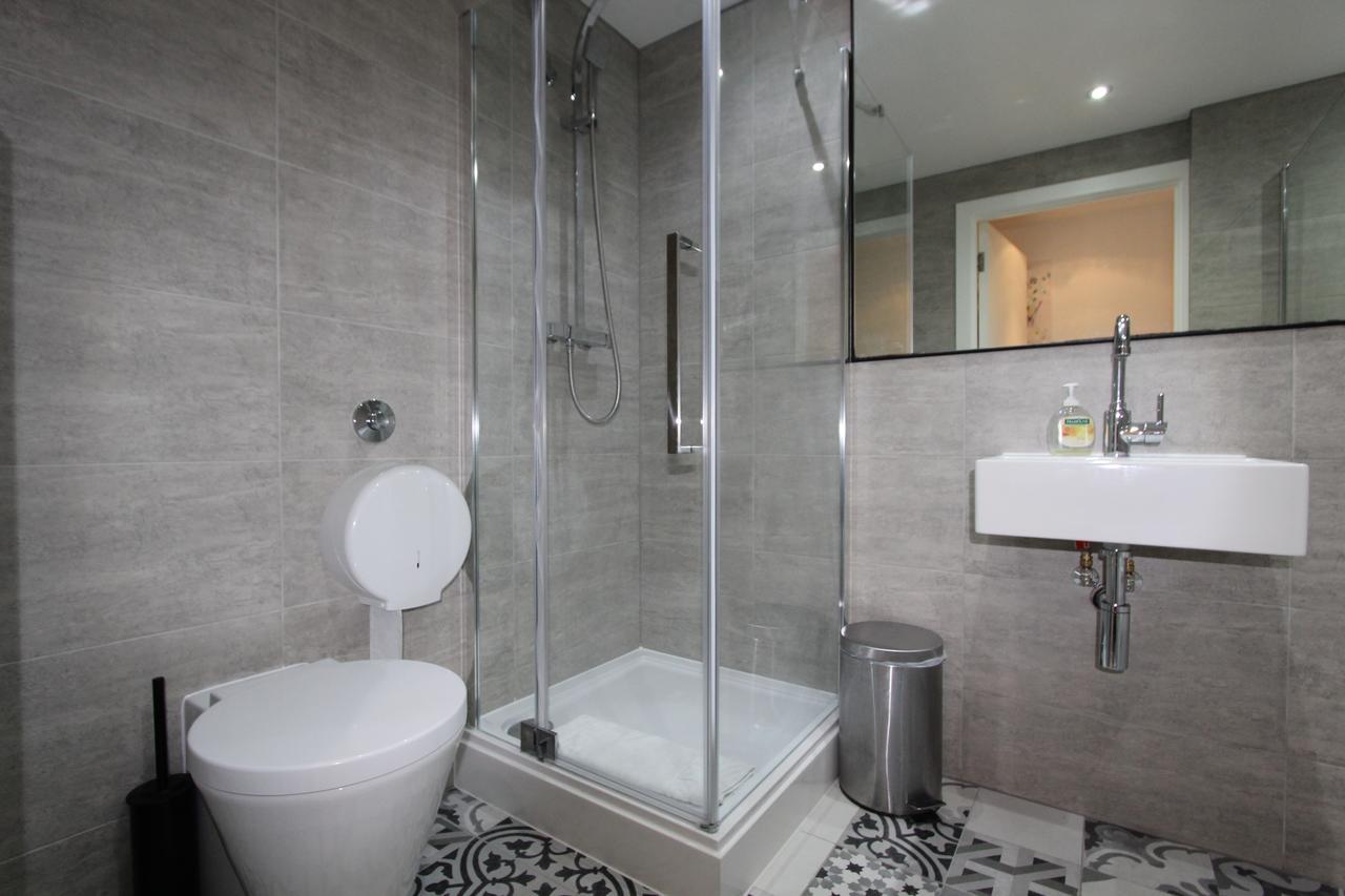 Guest house Stratford *