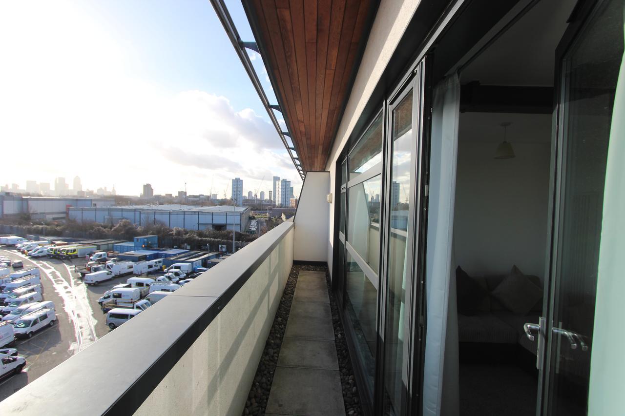 Stratford * London