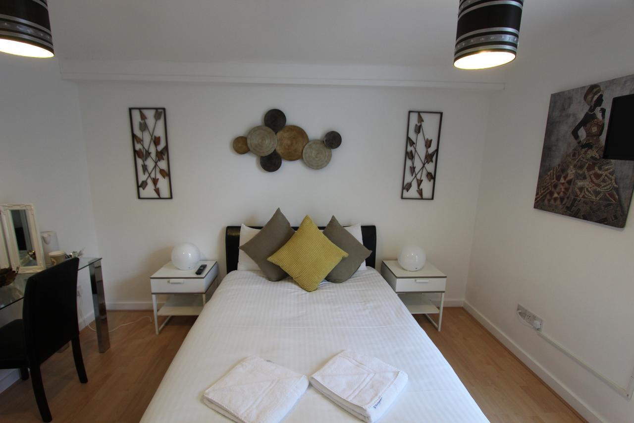 Guest house Stratford *