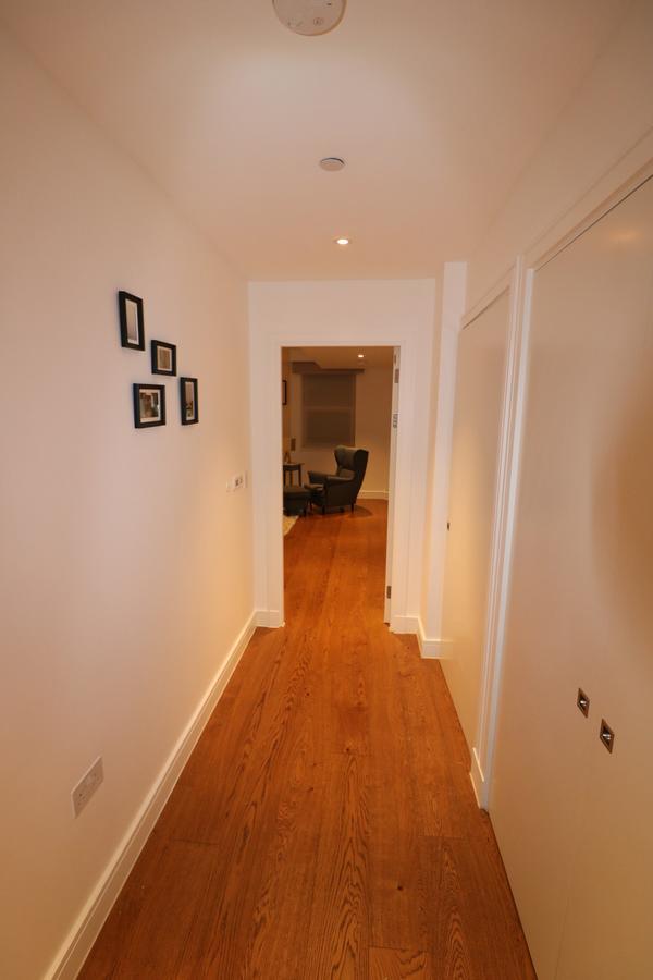 Oxford Street, Gilbert Court