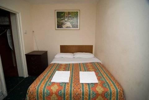 Hotel Camelot House London