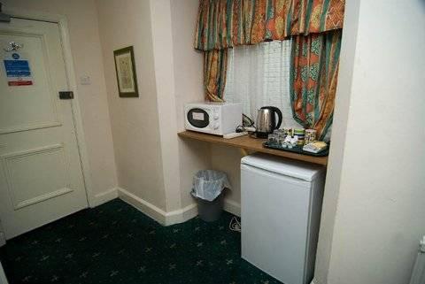 Camelot House 3* London