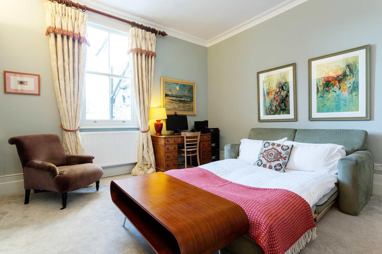 Veeve - Alderbrook House * Londen