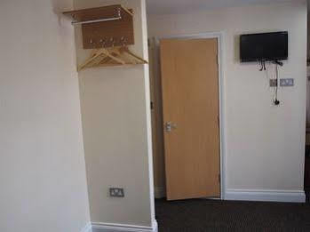 Earls Court Garden 2* London