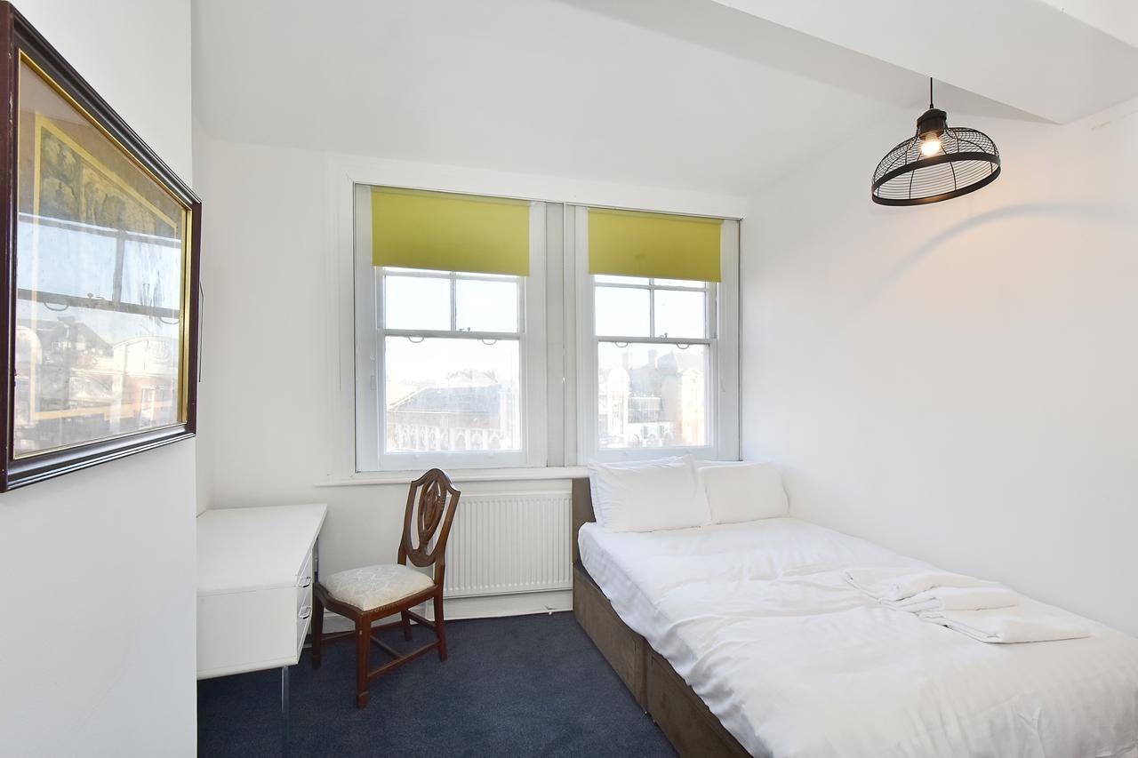 Where To Sleep - Brixton High Street Guest house