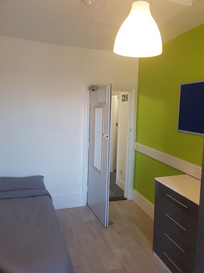 Hostel New Mansion House *